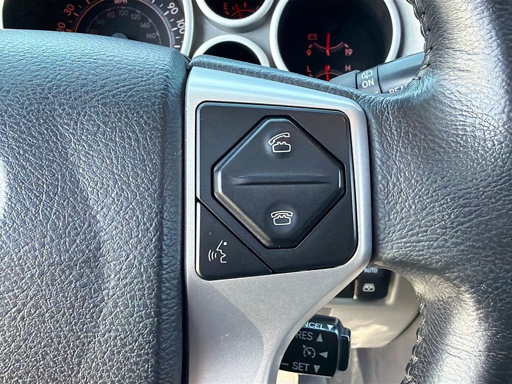 Used 2016 Toyota Sequoia SR5 AWD/4WD image 13