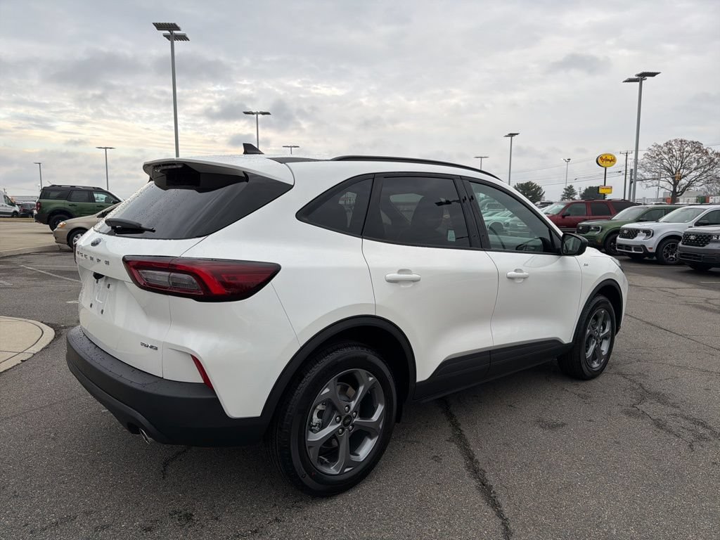 New 2026 Ford Escape ST-Line AWD/4WD image 3