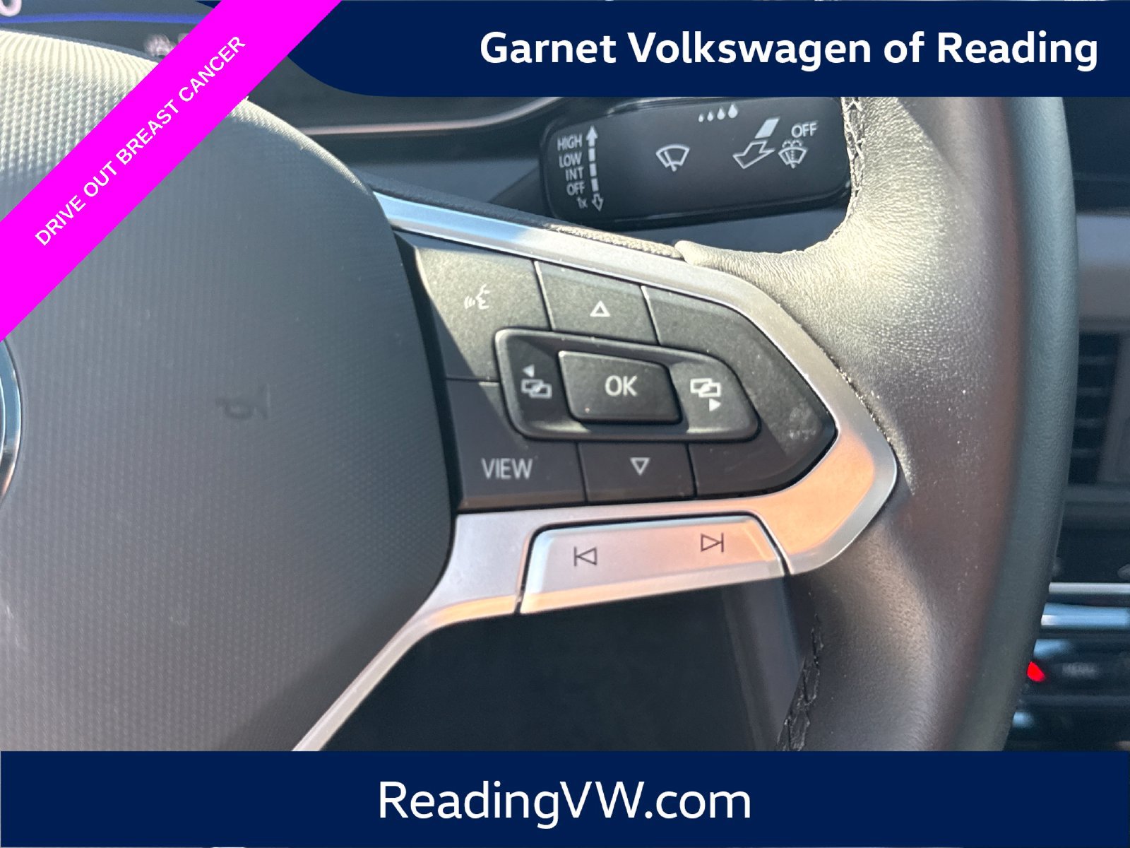 Certified 2025 Volkswagen Jetta SE w/ Sunroof Package FWD image 34