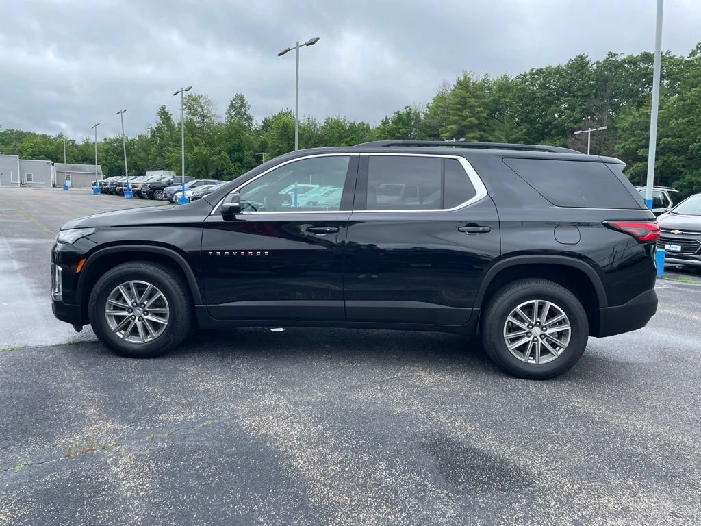 Used 2023 Chevrolet Traverse LT w/ LPO, Floor Liner Package AWD/4WD image 3