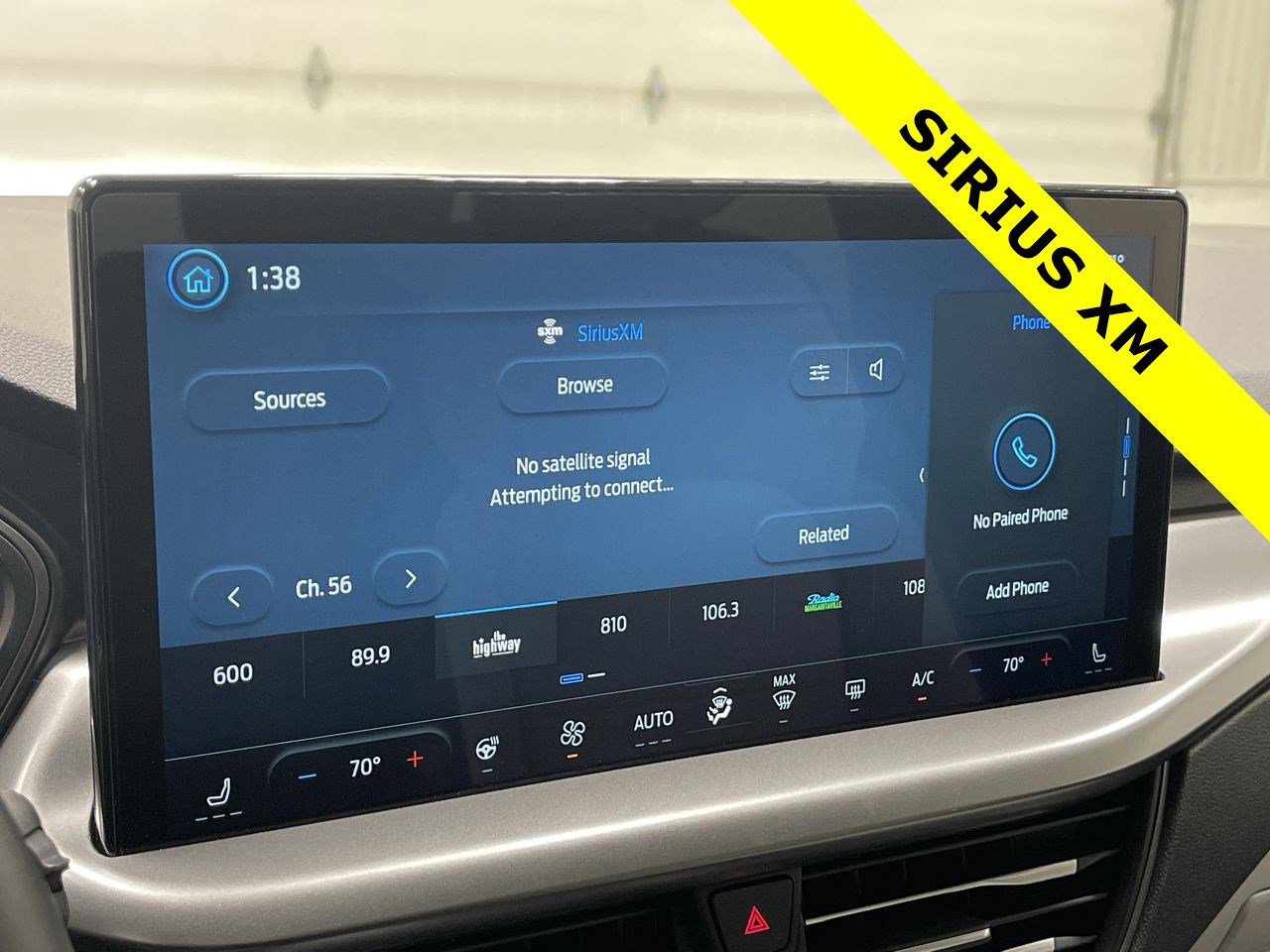 New 2025 Ford Escape SE image 30