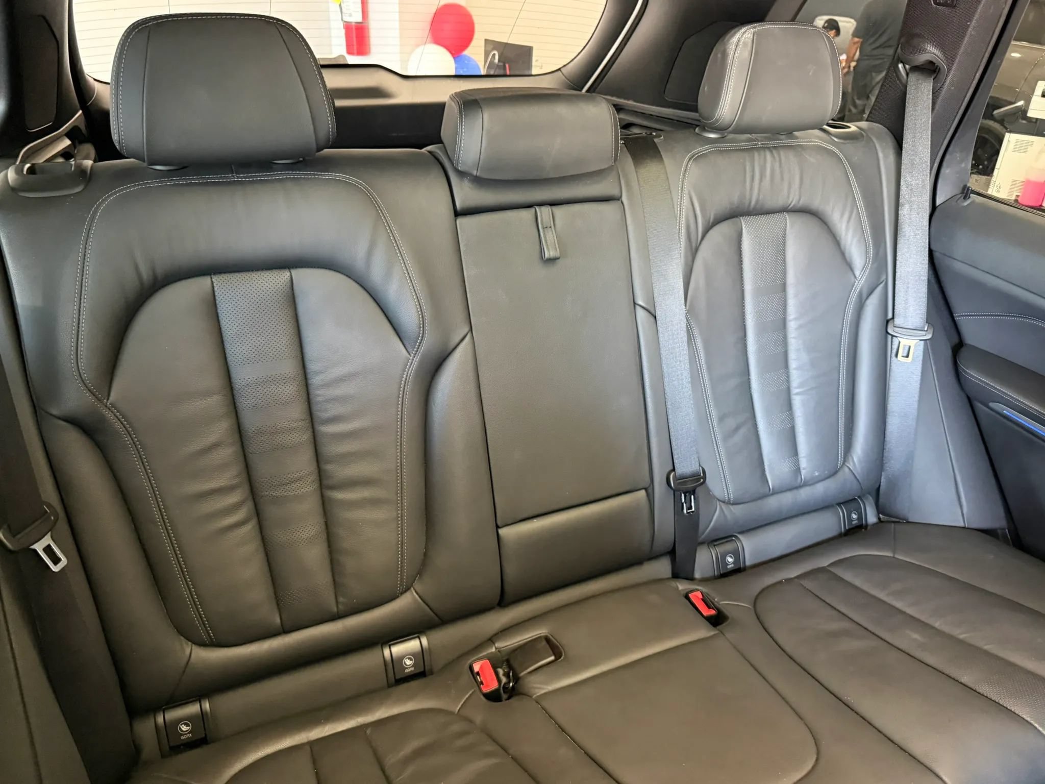 Used 2019 BMW X5 xDrive50i w/ M Sport Package AWD/4WD image 26