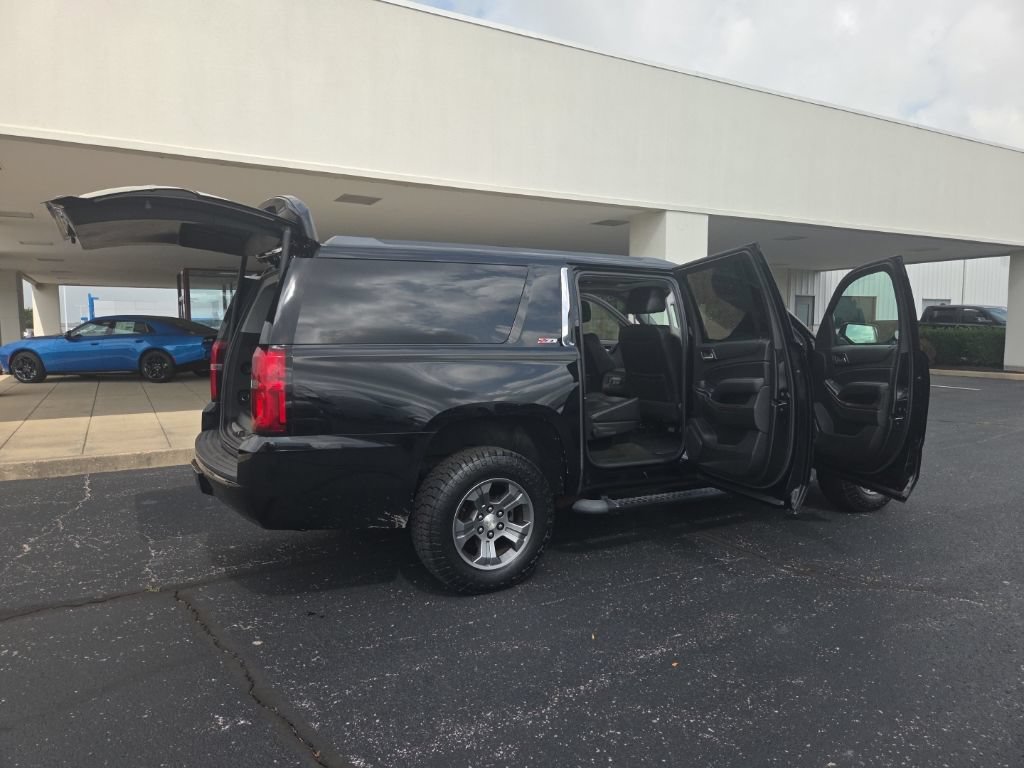 Used 2017 Chevrolet Suburban LT AWD/4WD image 23