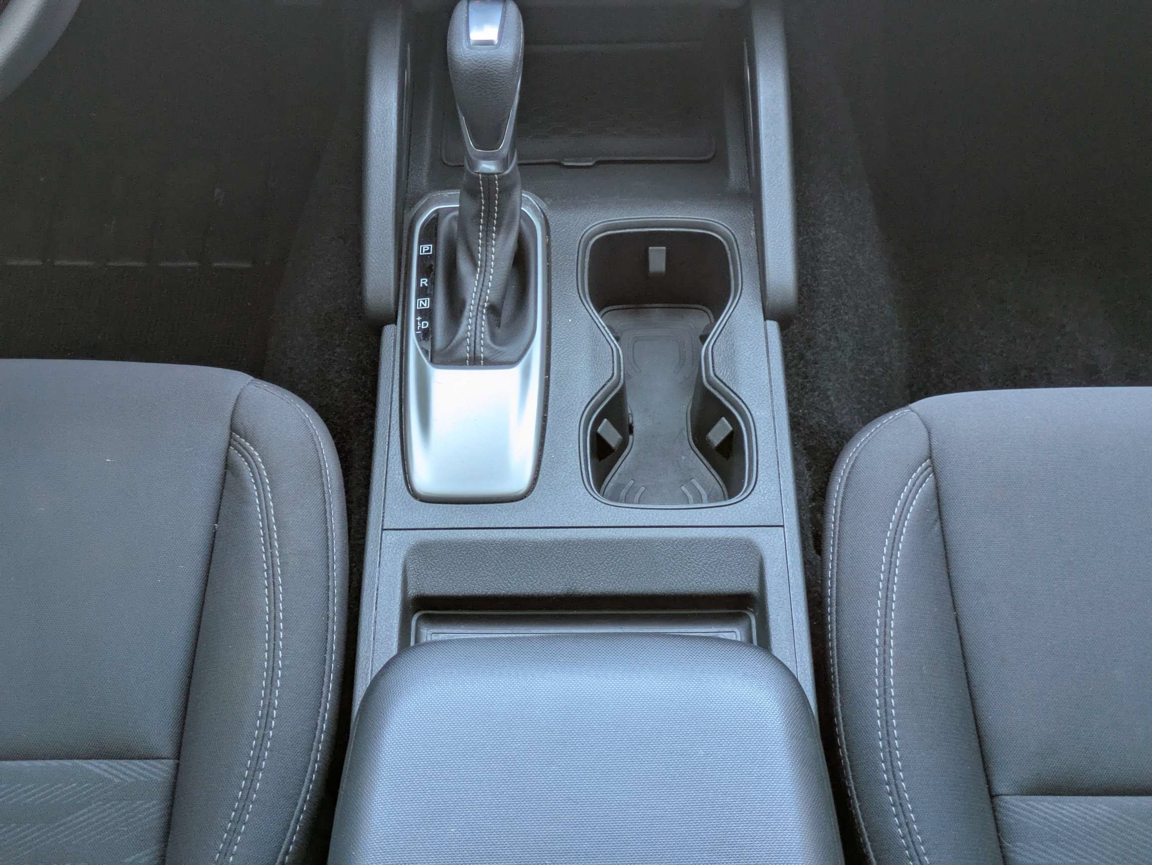 Used 2024 Nissan Frontier SV RWD image 5