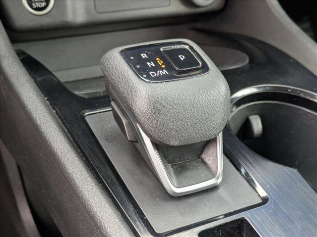 Used 2023 Nissan Rogue S image 12