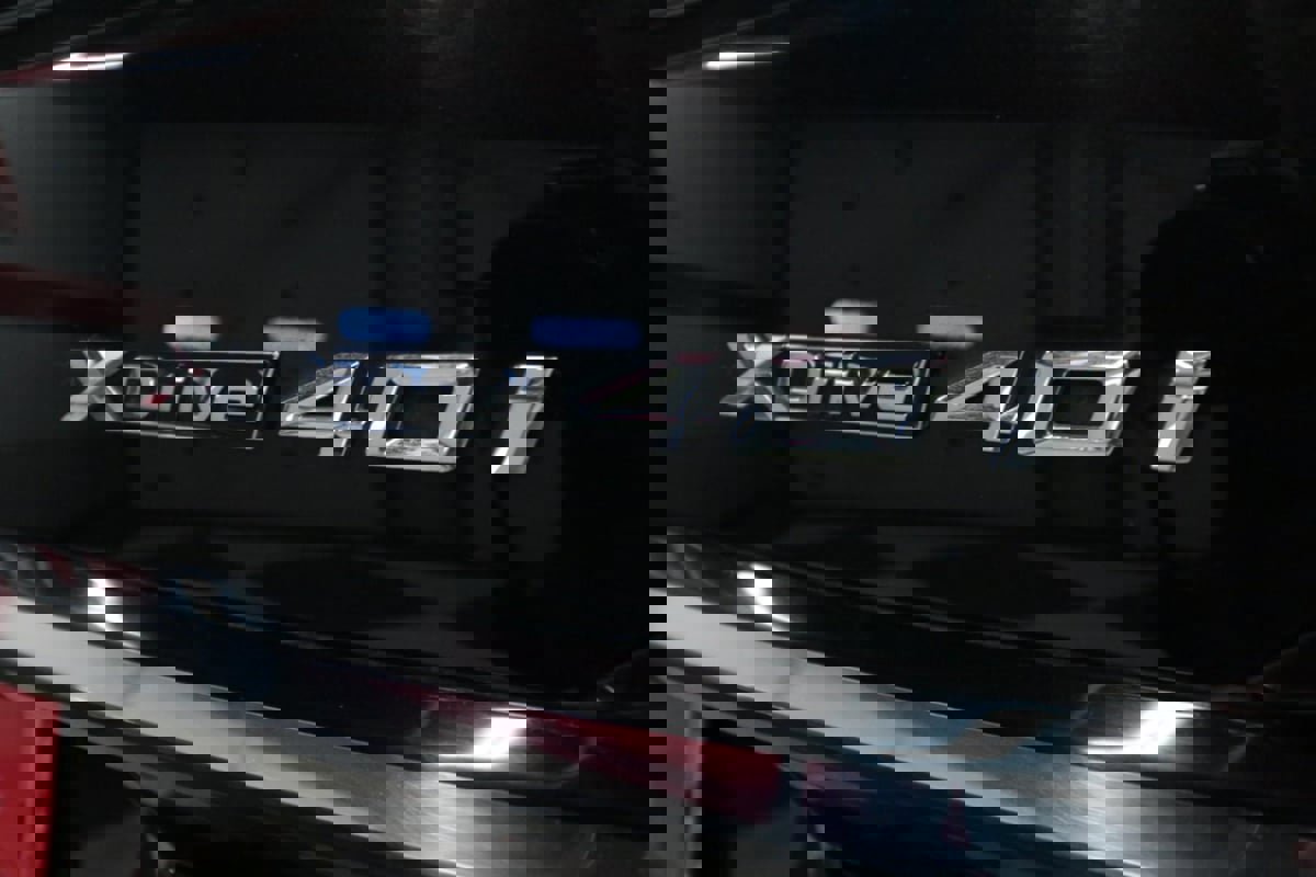 Used 2023 BMW X7 xDrive40i w/ Premium Package image 34