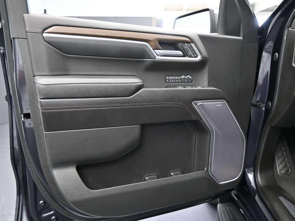 Used 2022 Chevrolet Silverado 1500 High Country image 17