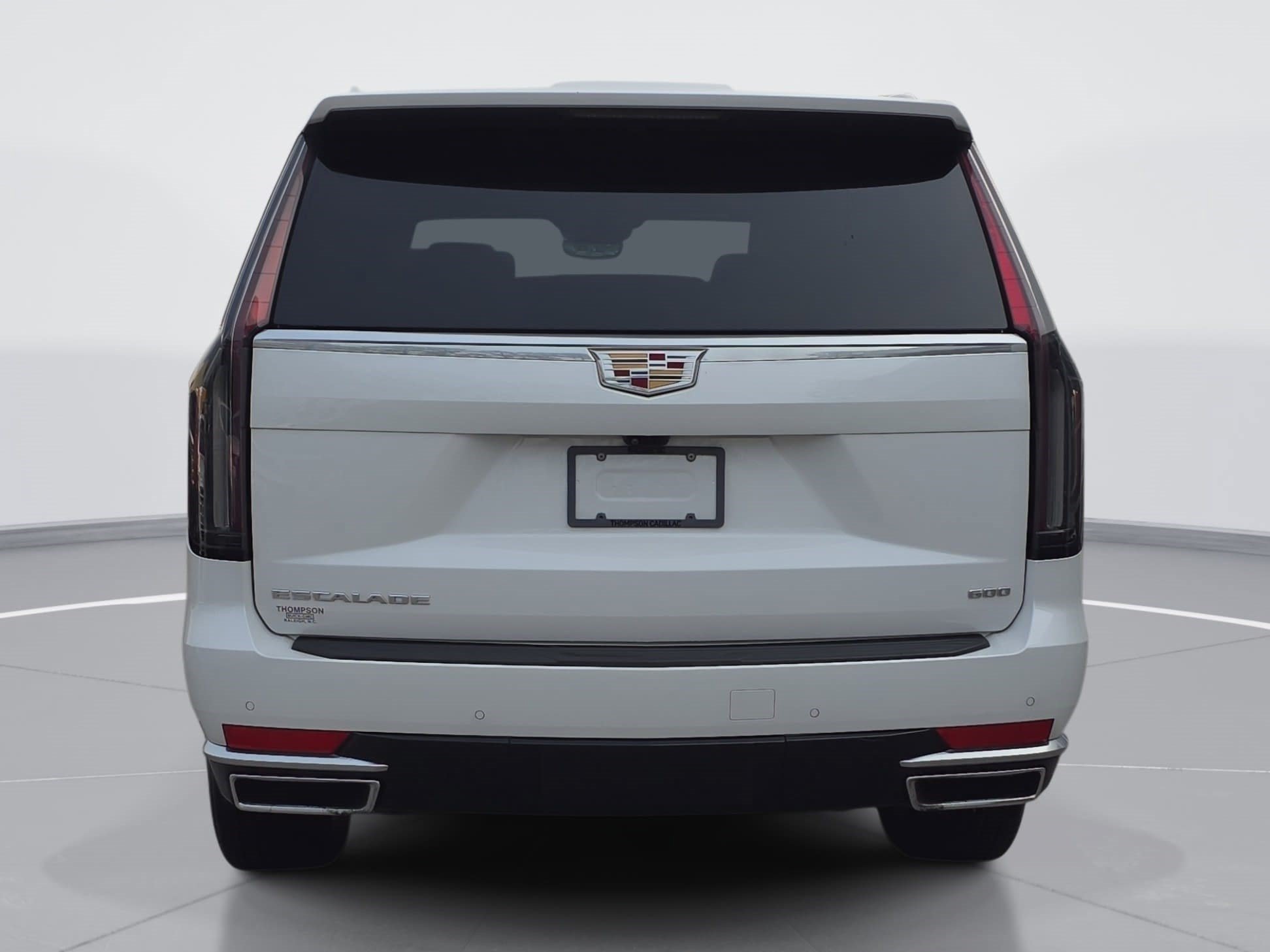 Certified 2024 Cadillac Escalade Premium Luxury w/ Performance Package AWD/4WD image 4