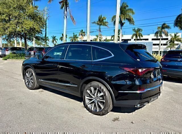 New 2026 Acura MDX w/ Technology Package FWD image 4