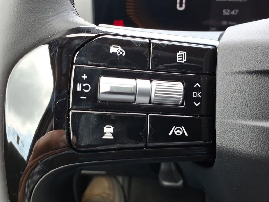 New 2026 Kia Sorento LX FWD image 25