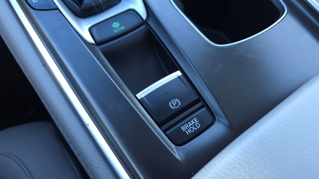 Used 2018 Honda Accord EX-L image 38