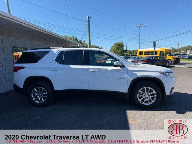 Used 2020 Chevrolet Traverse LT w/ Driver Confidence II Package AWD/4WD image 2
