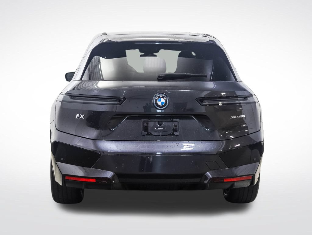 Certified 2024 BMW iX xDrive50 w/ Premium Package AWD/4WD image 4