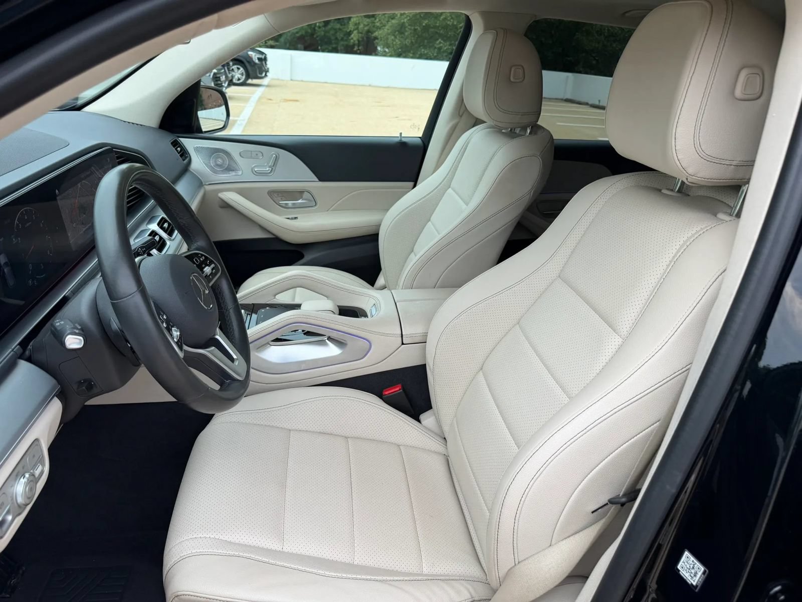 Used 2020 Mercedes-Benz GLE 350 4MATIC image 4