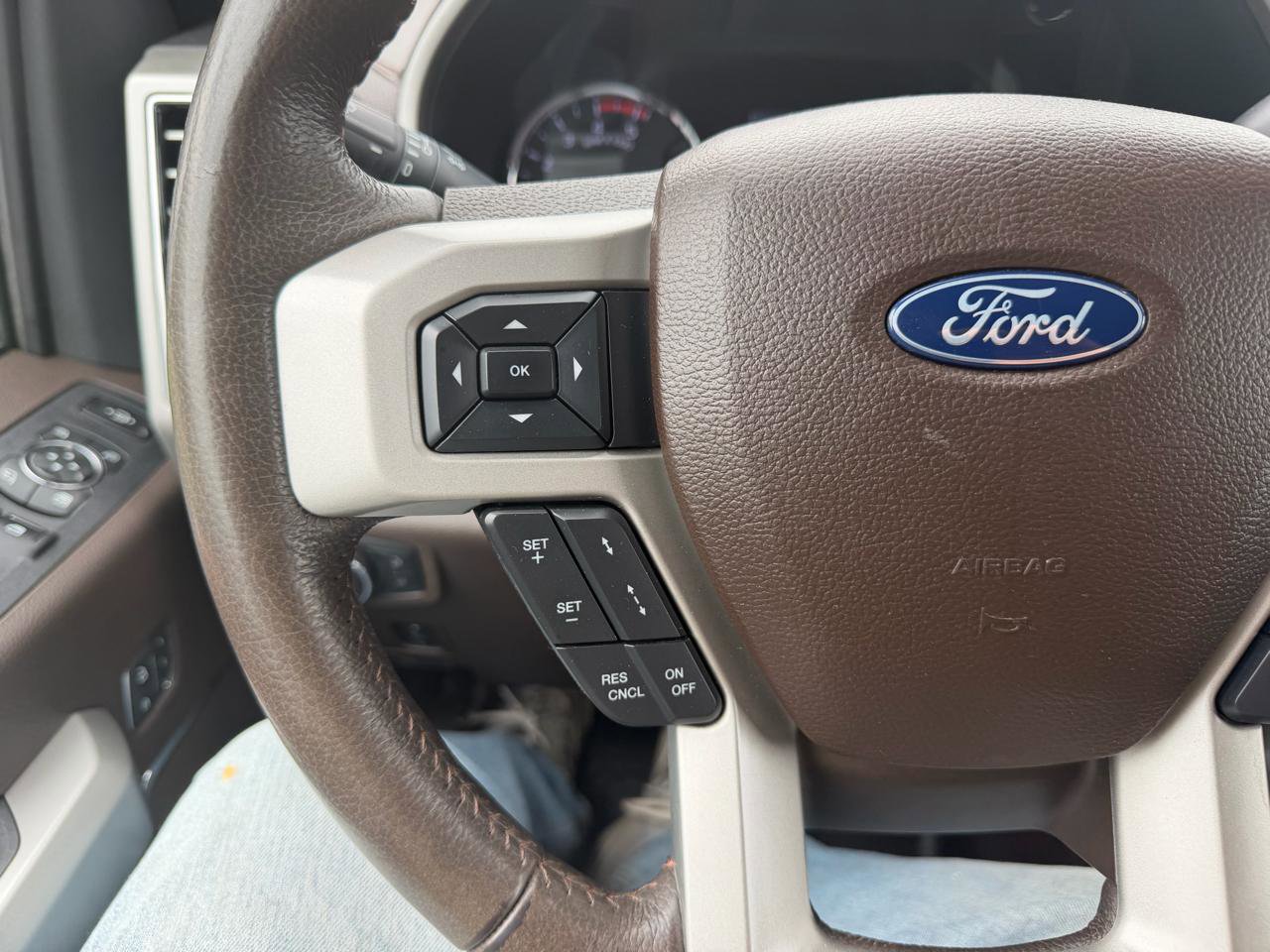Used 2019 Ford F450 King Ranch w/ King Ranch Ultimate Package AWD/4WD image 31