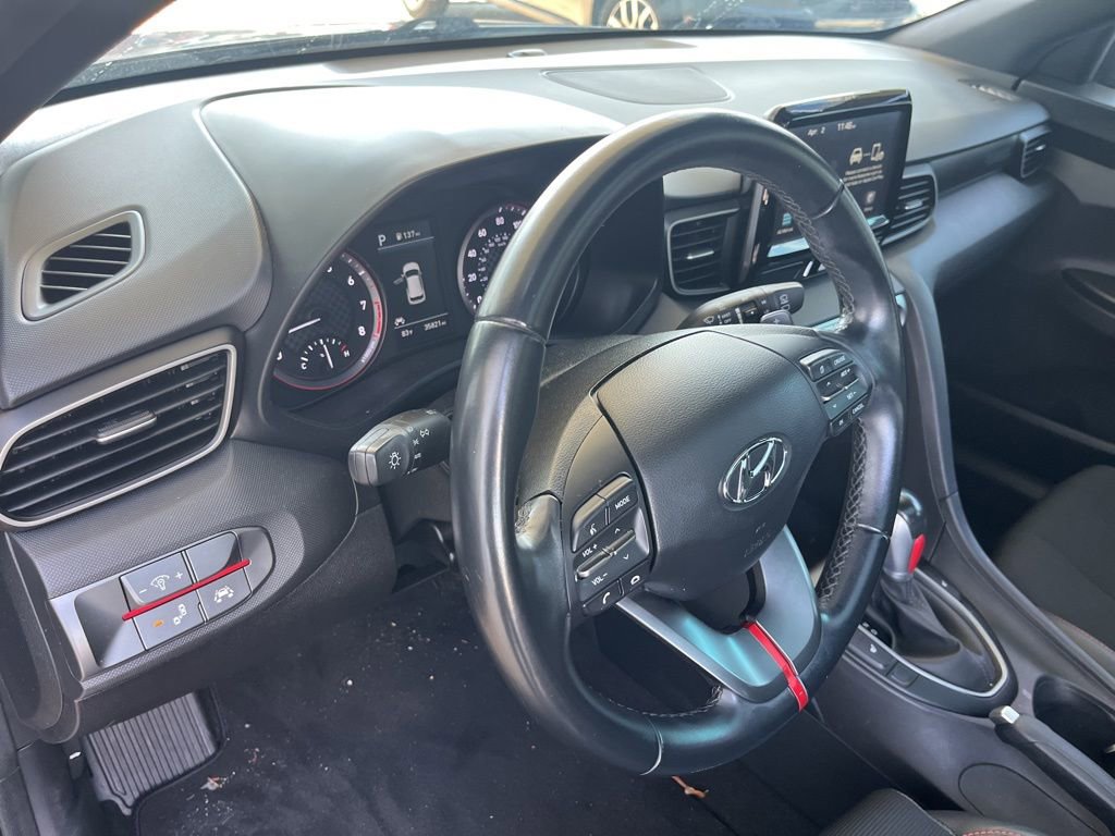 Used 2020 Hyundai Veloster 2.0 Premium image 9