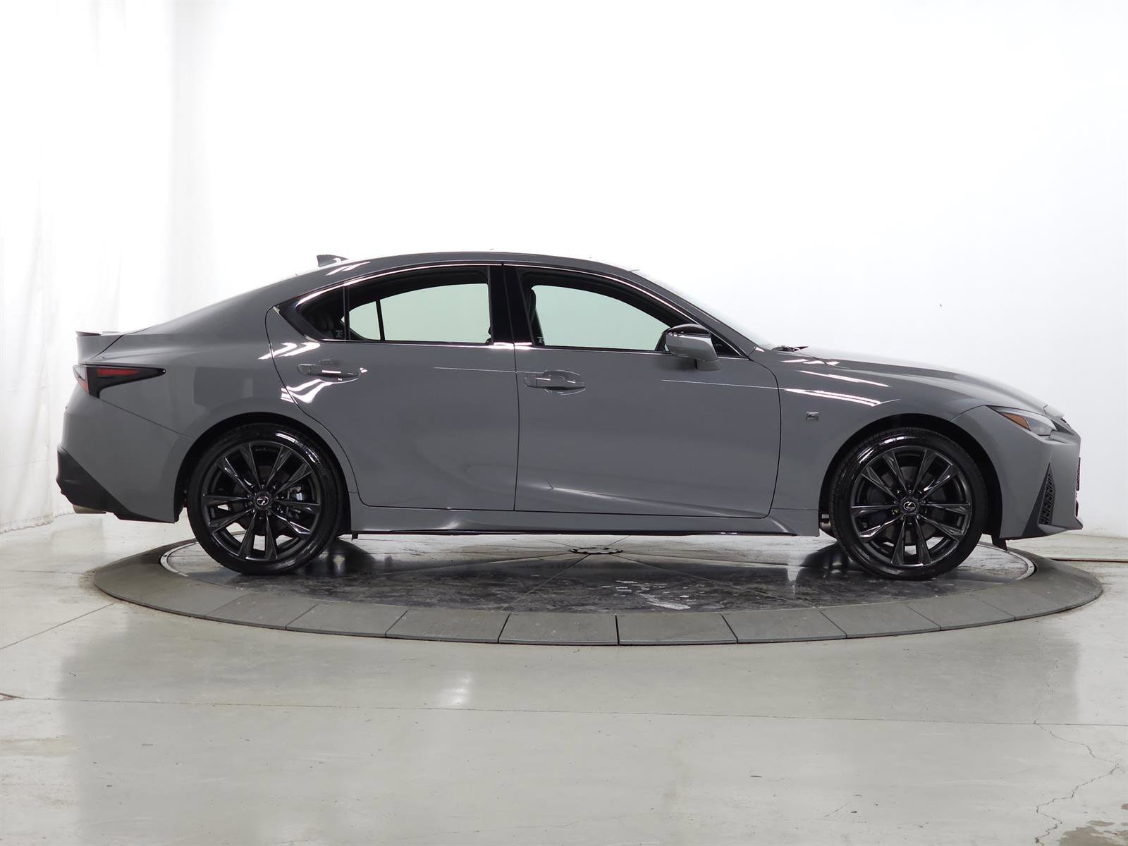 Used 2025 Lexus IS 350 F Sport w/ Navigation Package image 11
