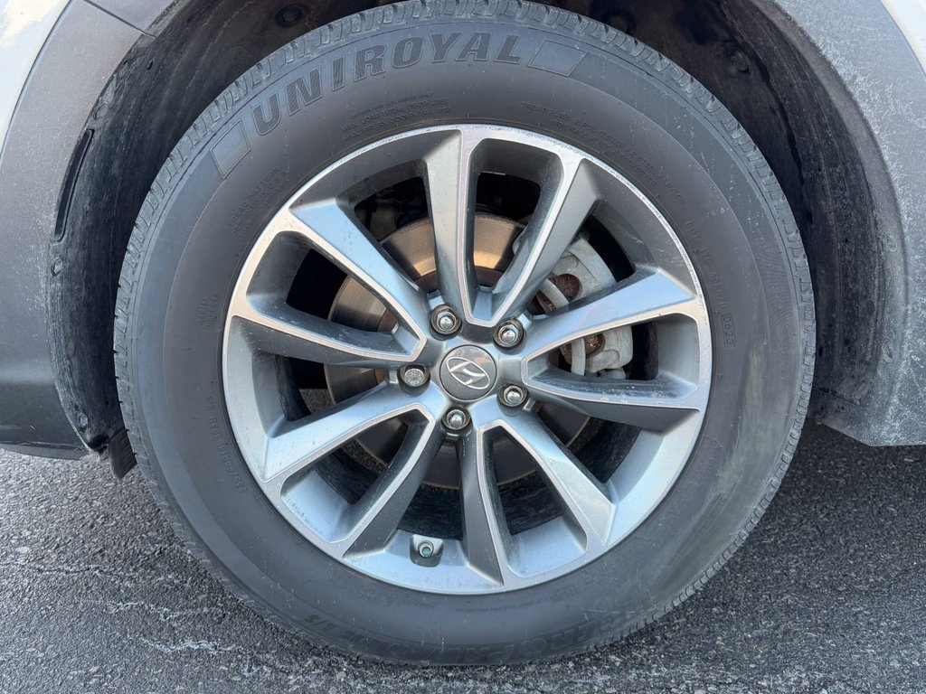 Used 2019 Hyundai Santa Fe XL SE image 9