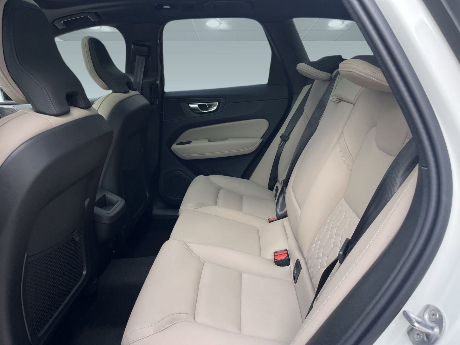 New 2026 Volvo XC60 B5 Plus w/ Protection Package Premier image 25