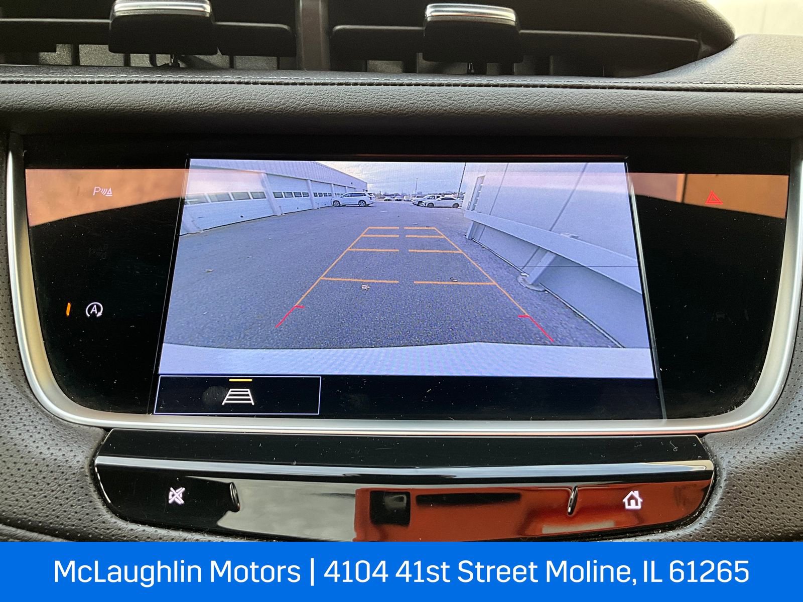 Certified 2022 Cadillac XT5 Premium Luxury w/ LPO, Floor Liner Package image 23