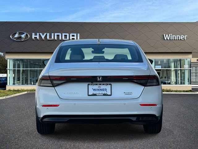 Used 2023 Honda Accord Touring image 4