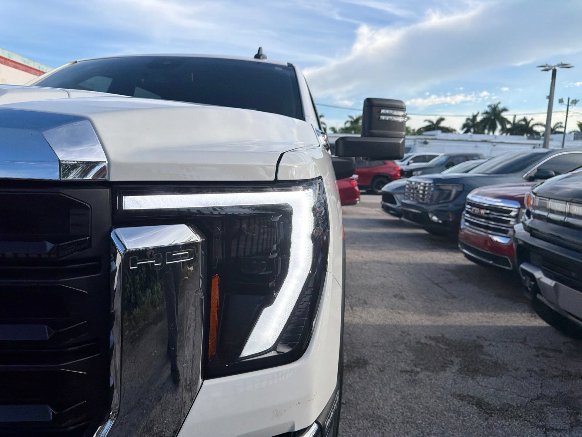 Used 2024 GMC Sierra 2500 Pro AWD/4WD image 5