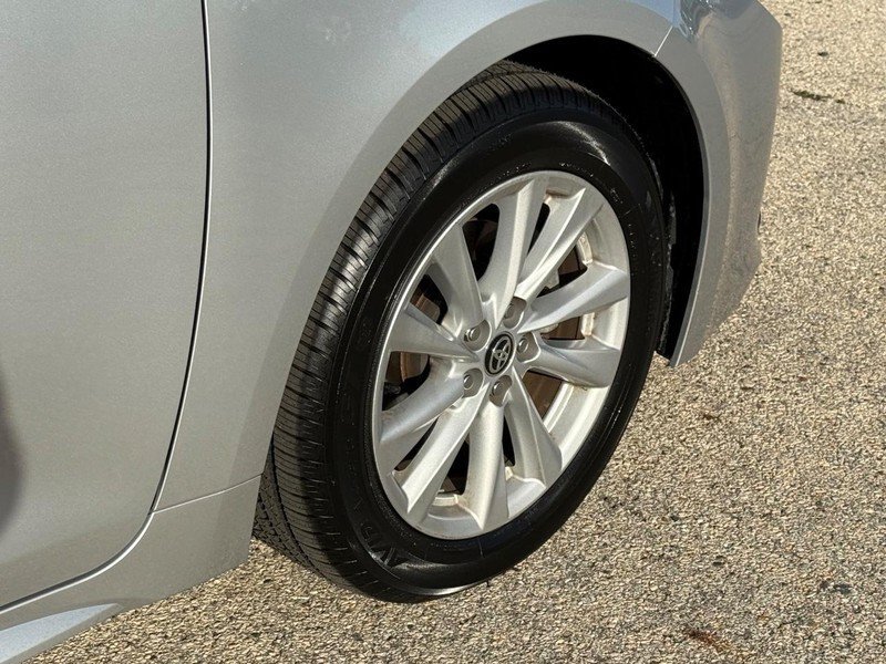 Used 2023 Toyota Corolla SE FWD image 7