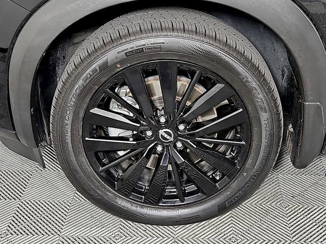 Used 2024 Nissan Pathfinder Platinum FWD image 8