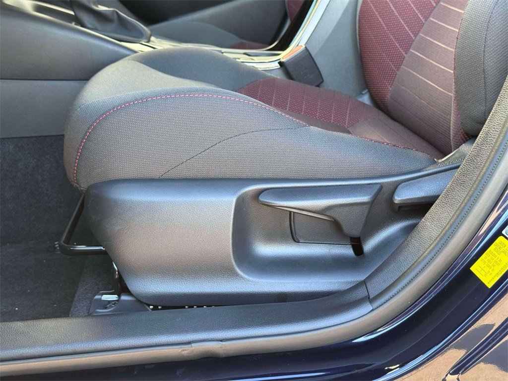 Used 2025 Toyota Corolla SE image 8