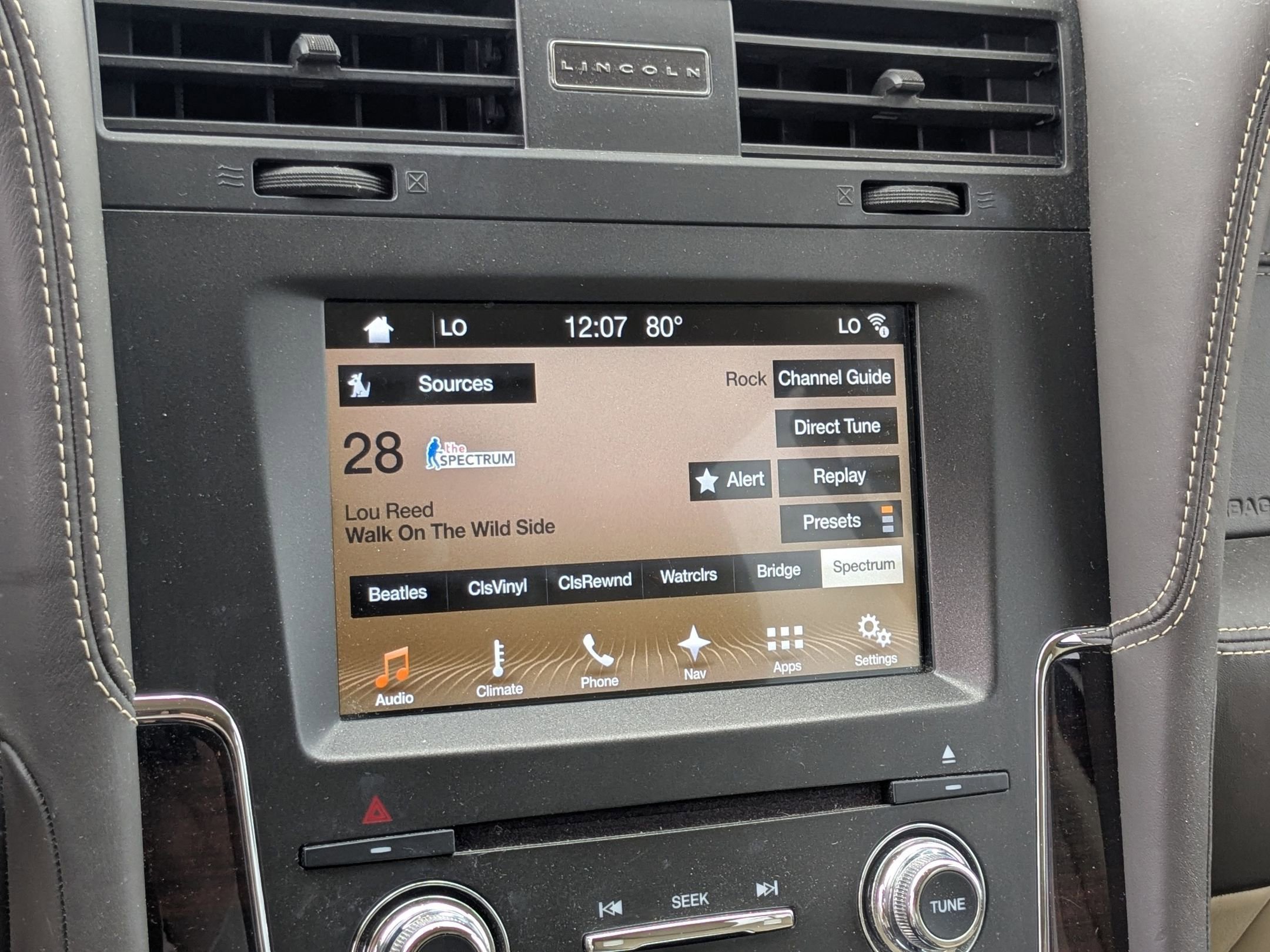 Used 2017 Lincoln Navigator Reserve RWD image 16
