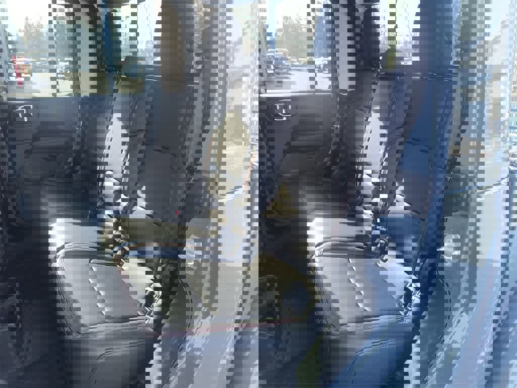 Used 2025 Jeep Gladiator Rubicon w/ Convenience Group image 22