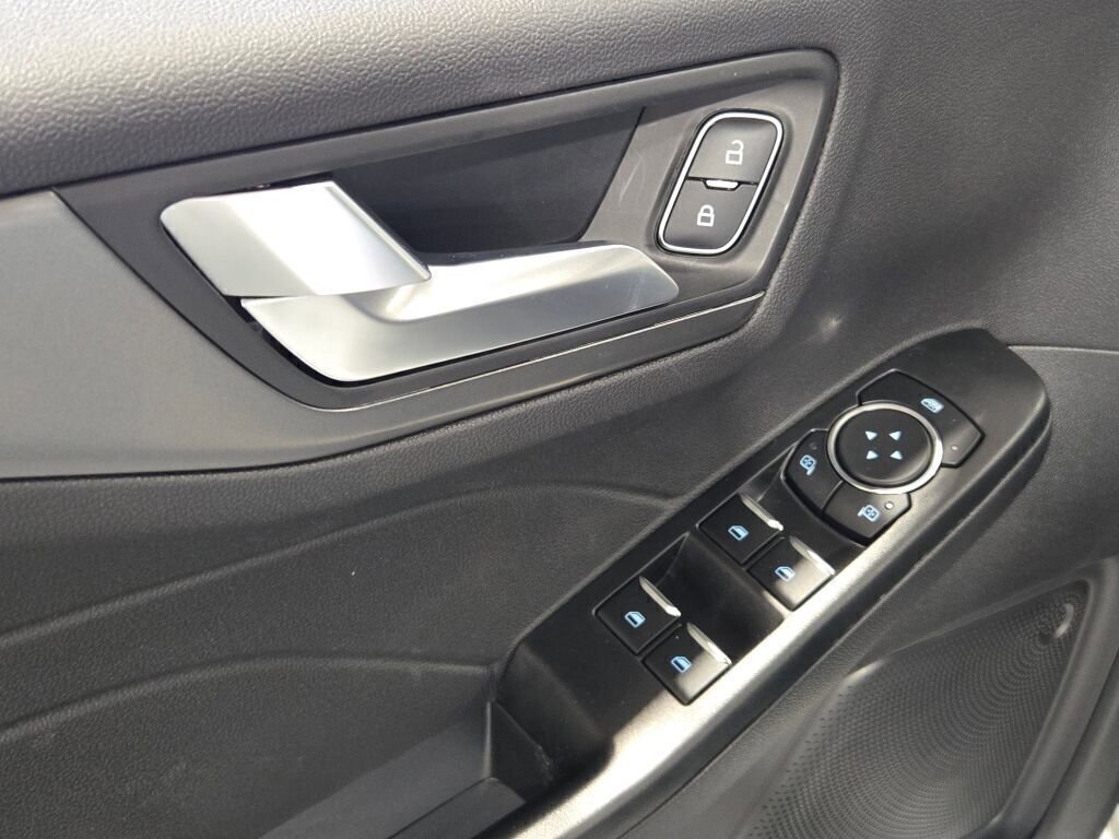 New 2025 Ford Escape SE image 28