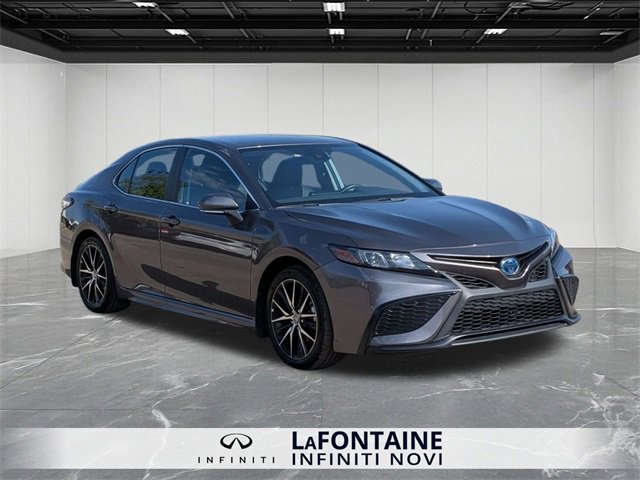 Used 2024 Toyota Camry SE image 7