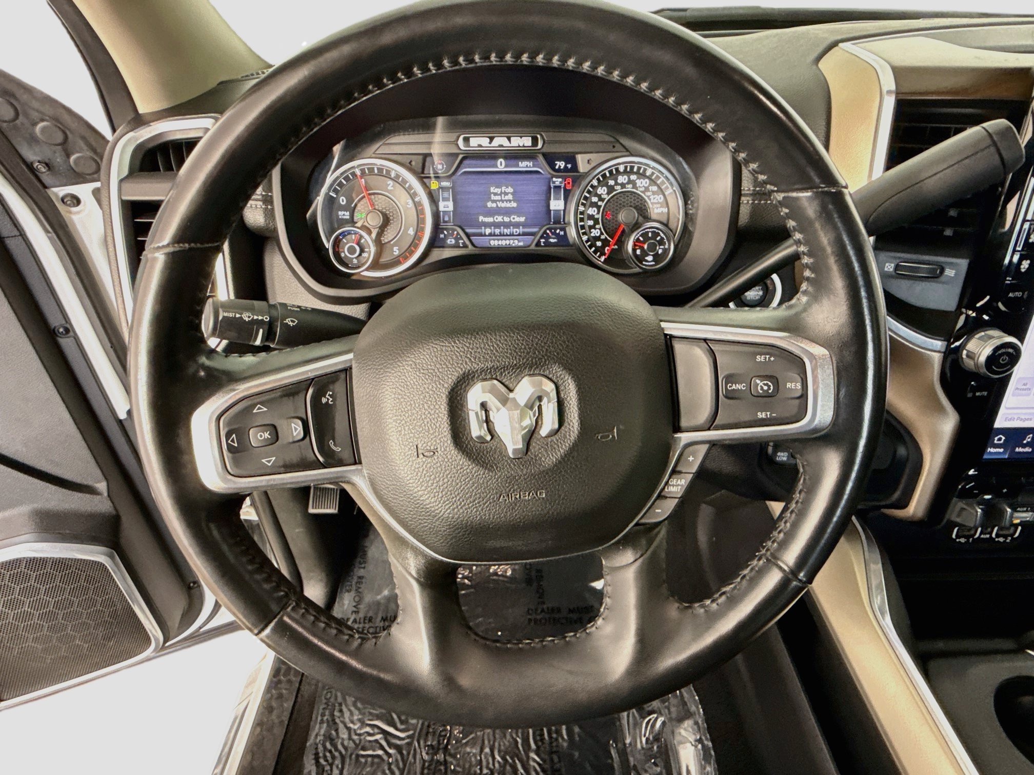 Used 2023 RAM 2500 Laramie AWD/4WD image 13