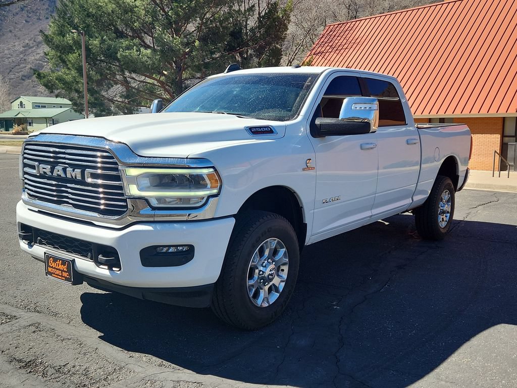 Used 2024 RAM 2500 Laramie AWD/4WD image 4