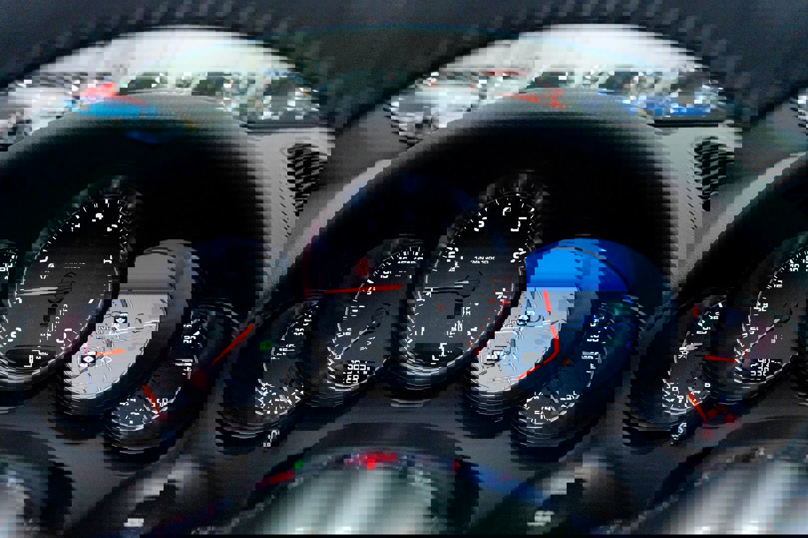 Used 2016 Porsche Cayenne image 42