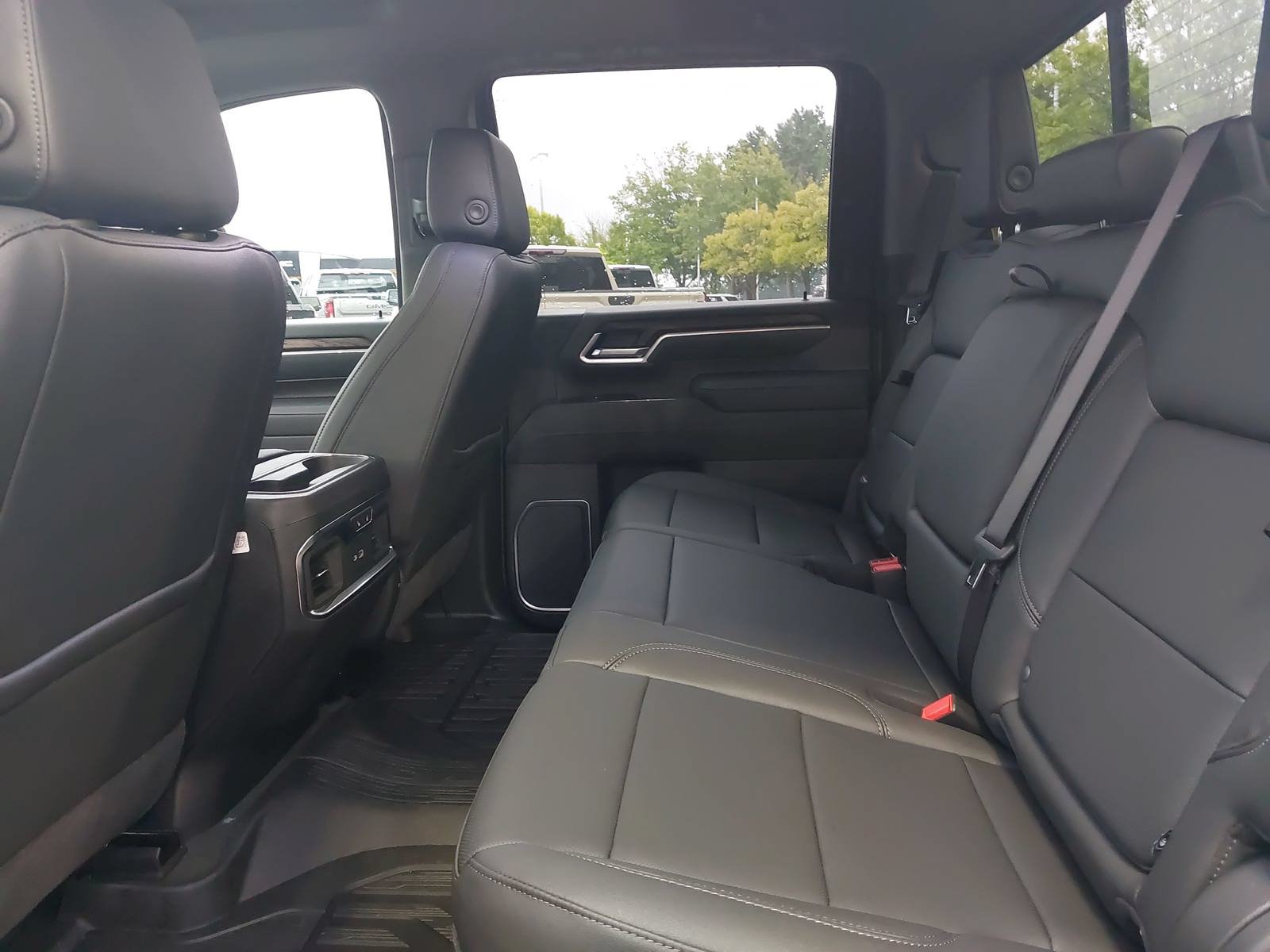 New 2026 GMC Sierra 2500 SLT w/ SLT Convenience Package AWD/4WD image 14