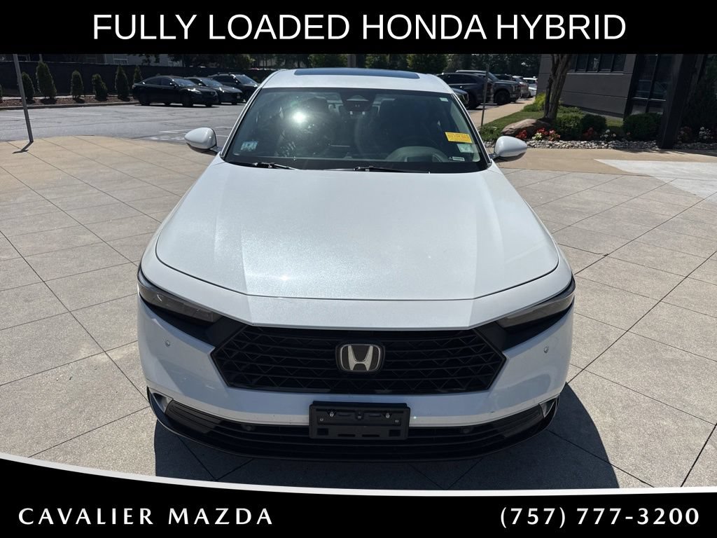 Used 2024 Honda Accord Touring image 2