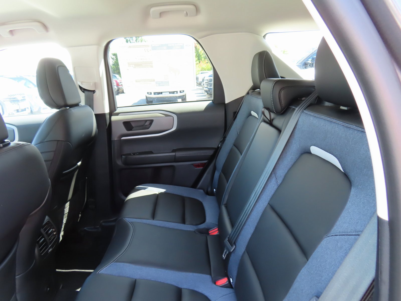 New 2025 Ford Bronco Sport Outer Banks image 17