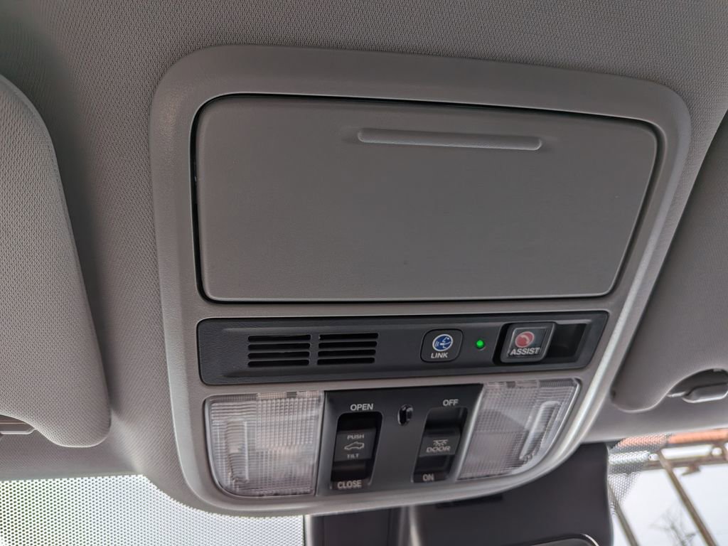 Used 2021 Honda Pilot Touring image 22