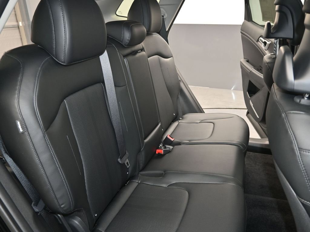 Used 2026 Kia Sportage EX w/ EX Panorama Roof Package image 26