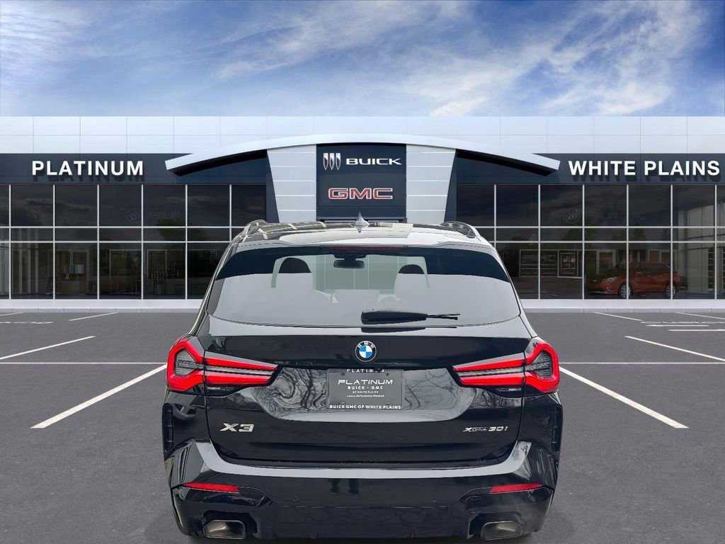 Used 2024 BMW X3 xDrive30i w/ Premium Package image 6