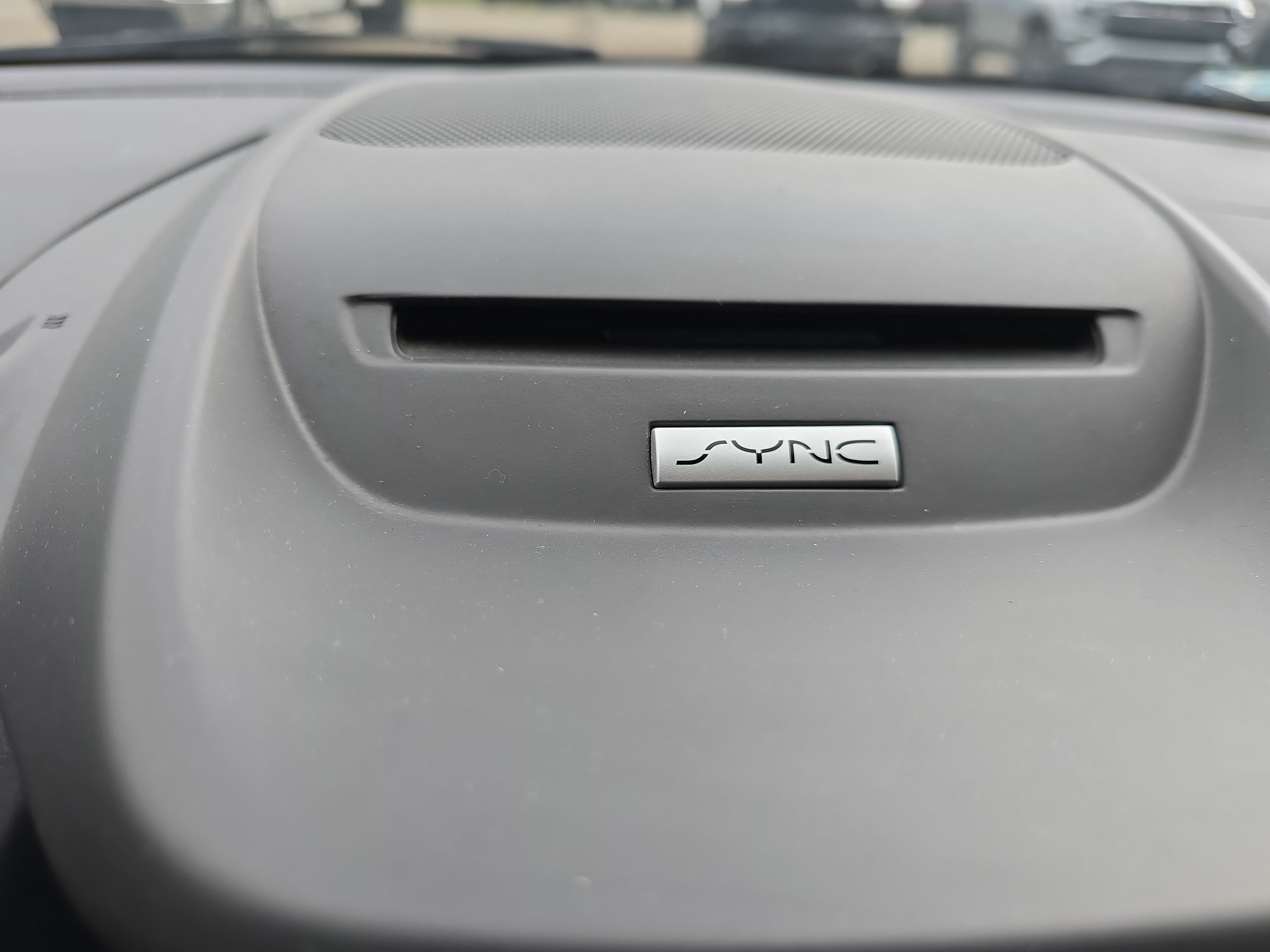 Used 2018 Ford Escape SE w/ SE Sync 3 Package AWD/4WD image 33