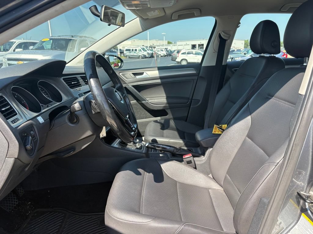 Used 2015 Volkswagen Golf TDI S FWD image 12