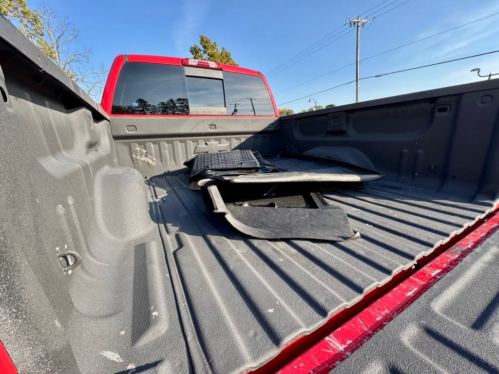 Used 2016 Chevrolet Silverado 1500 LTZ Z71 w/ LTZ Plus Package AWD/4WD image 10