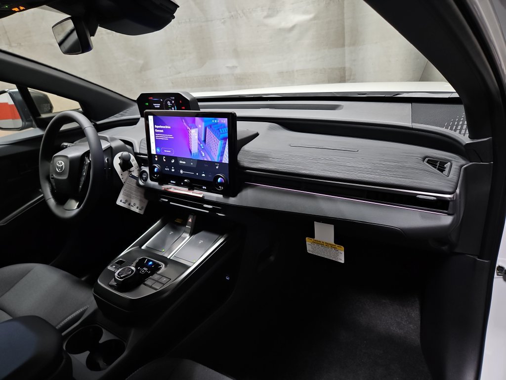 New 2026 Toyota C-HR w/ Cold Weather Package AWD/4WD image 33