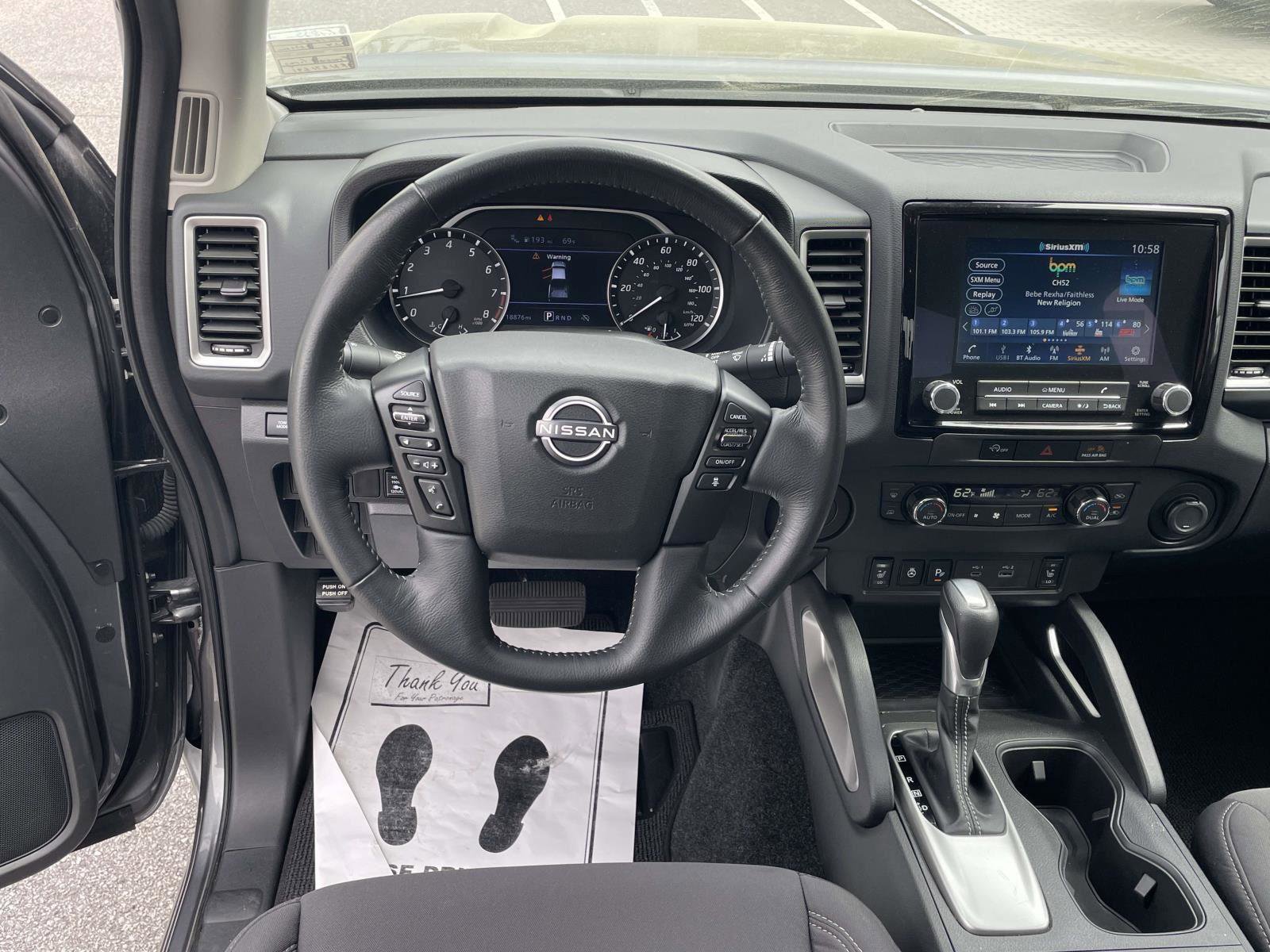 Used 2024 Nissan Frontier SV w/ SV Convenience Package image 10