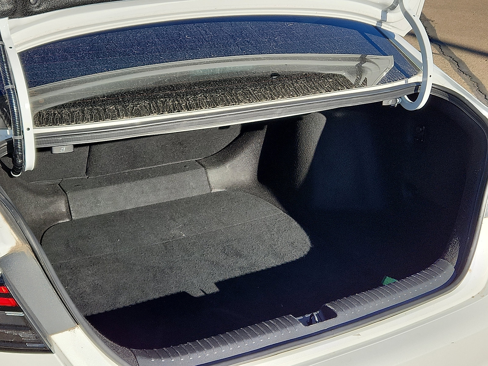 Used 2023 Honda Accord EX image 8