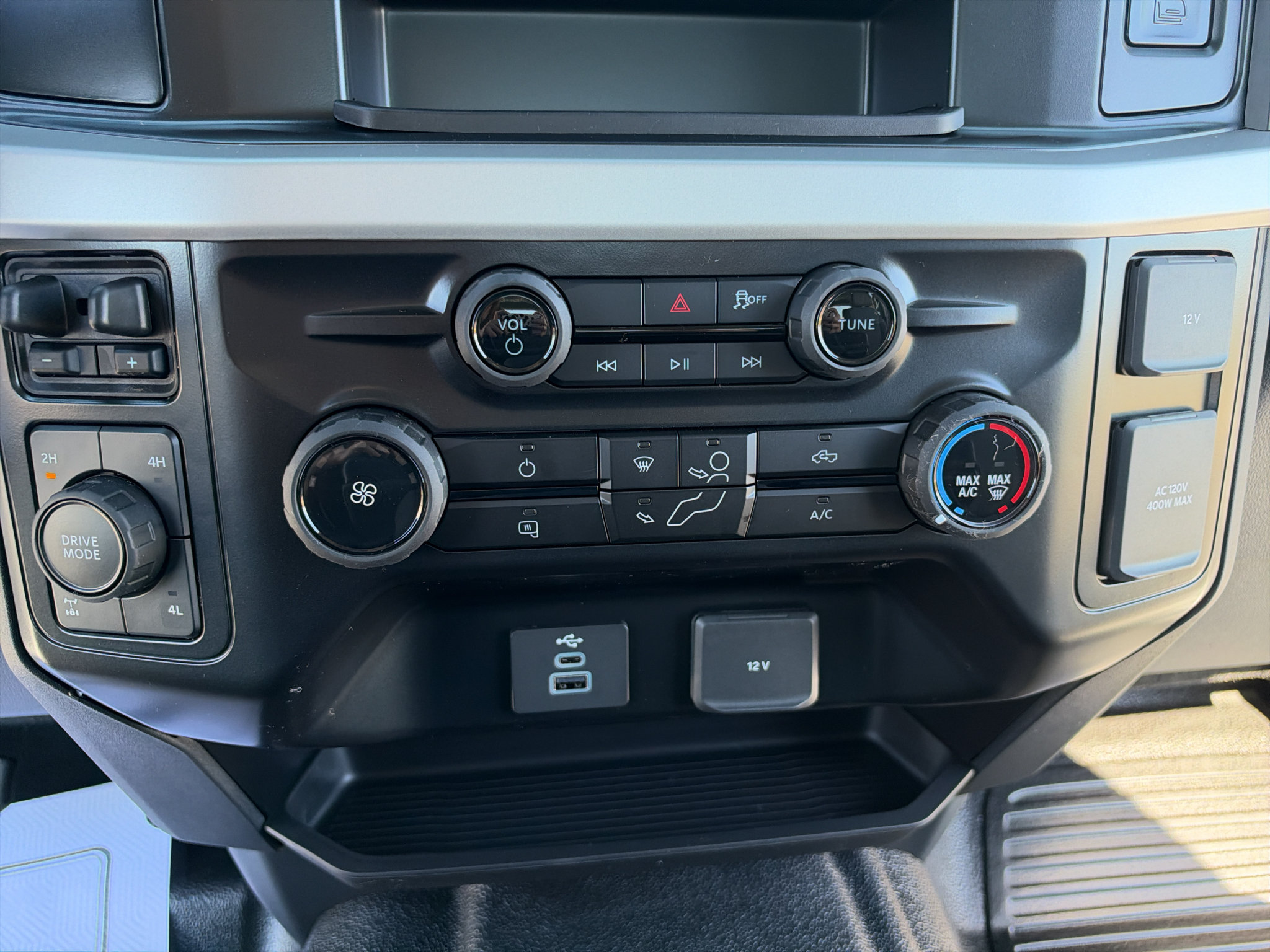New 2027 Ford F250 XLT AWD/4WD image 17