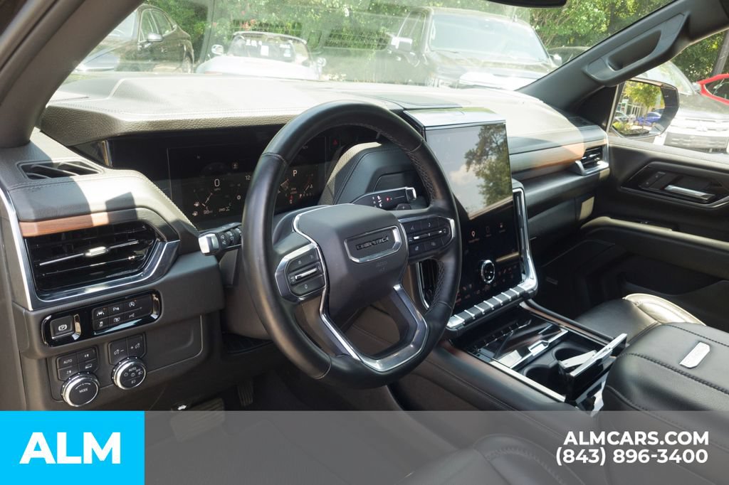 Used 2025 GMC Yukon Denali AWD/4WD image 15